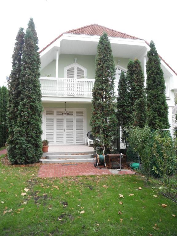 Csokonai Guesthouse Zamárdi Екстериор снимка